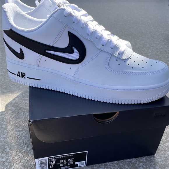 BRAND NEW IN BOX - Airforce 1 cutout swoosh - Picture 2 of 5
